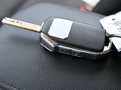 Used 2025 Kia Soul LX w/ LX Technology Package FWD image 33