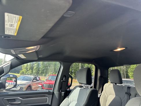 Used 2021 RAM 1500 Big Horn AWD/4WD image 32
