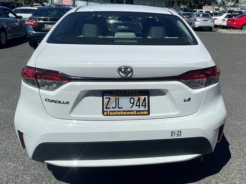 Used 2021 Toyota Corolla LE FWD image 8