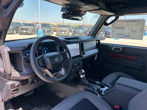 New 2026 Ford Bronco 2-Door w/ Sasquatch Package AWD/4WD image 11