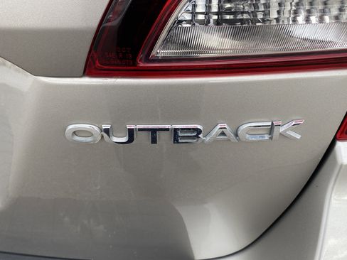Used 2019 Subaru Outback 2.5i Premium w/ Popular Package #2 image 26