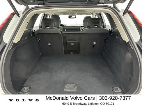 Certified 2025 Volvo XC60 B5 Plus w/ Climate Package AWD/4WD image 24