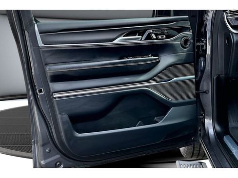 Used 2024 Jeep Grand Wagoneer L Series II w/ Quick Order Packagew 28T image 19