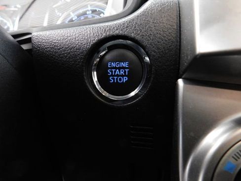 Used 2021 Toyota 4Runner Limited image 29