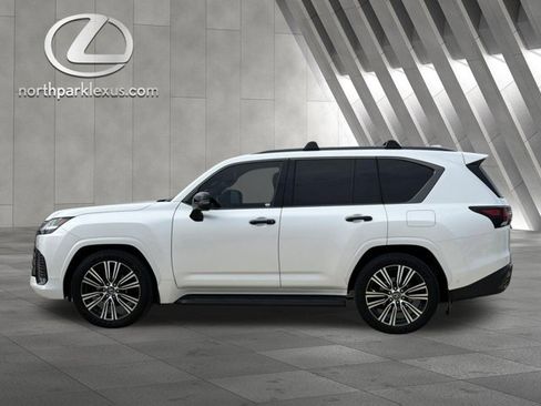 Certified 2025 Lexus LX 700h Luxury w/ Appearance Package AWD/4WD image 1