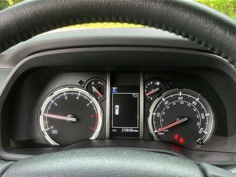Certified 2024 Toyota 4Runner TRD Off-Road AWD/4WD image 14