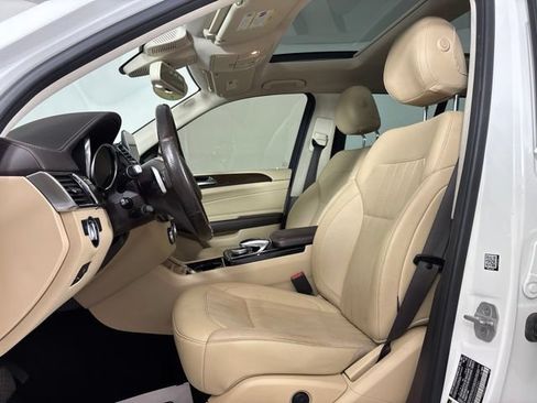 Used 2017 Mercedes-Benz GLS 450 4MATIC image 25