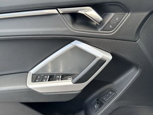 Used 2023 Audi Q3 2.0T Premium Plus image 17