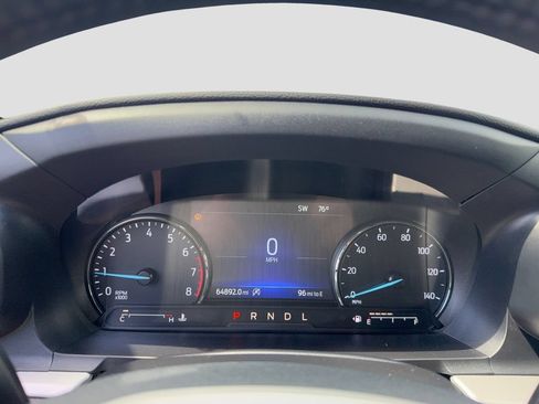 Used 2023 Ford Explorer XLT AWD/4WD image 17