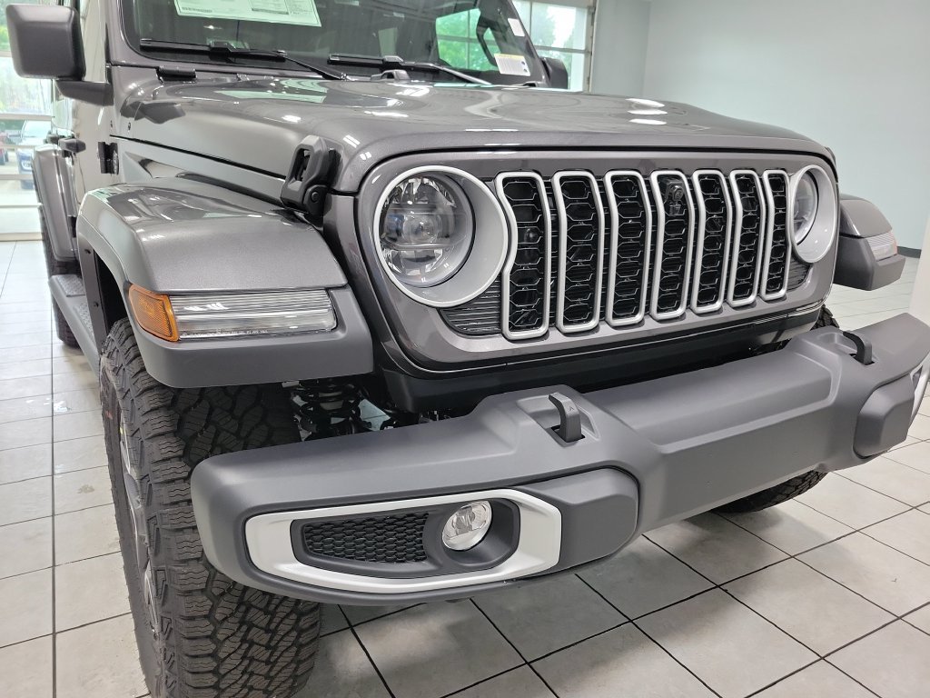 New 2026 Jeep Wrangler Unlimited Sahara w/ Technology Group AWD/4WD image 13