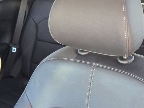 Used 2018 Kia Niro Touring image 14