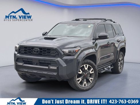 Used 2025 Toyota 4Runner TRD Sport AWD/4WD image 1