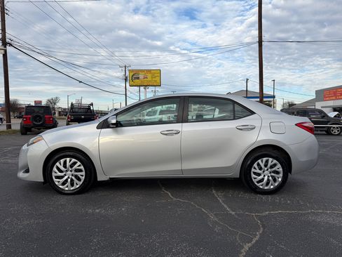 Used 2019 Toyota Corolla L image 8