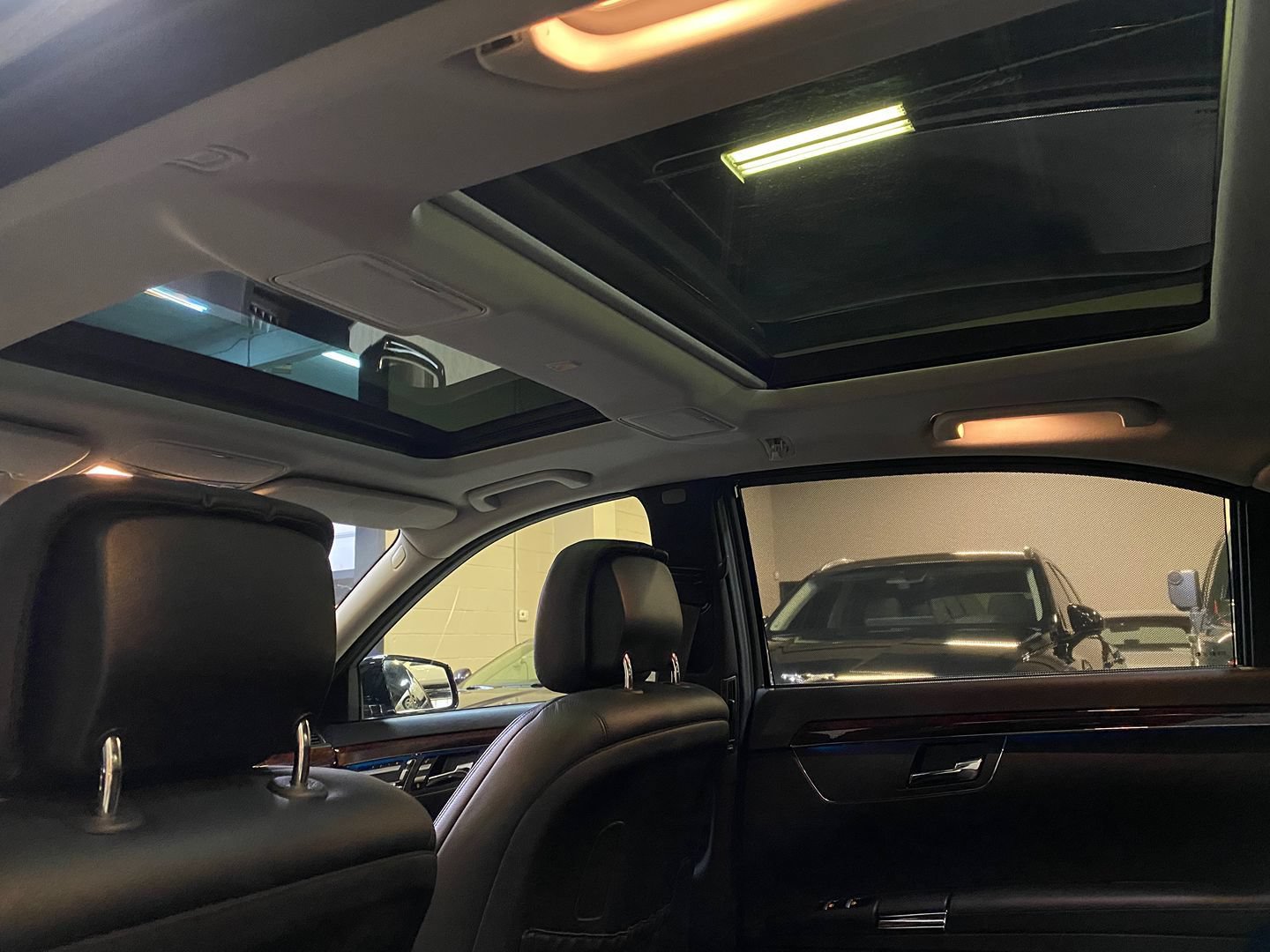 Used 2010 Mercedes-Benz S 550 4MATIC image 30