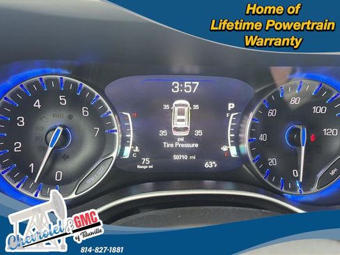 Used 2024 Chrysler Pacifica Touring-L FWD image 2