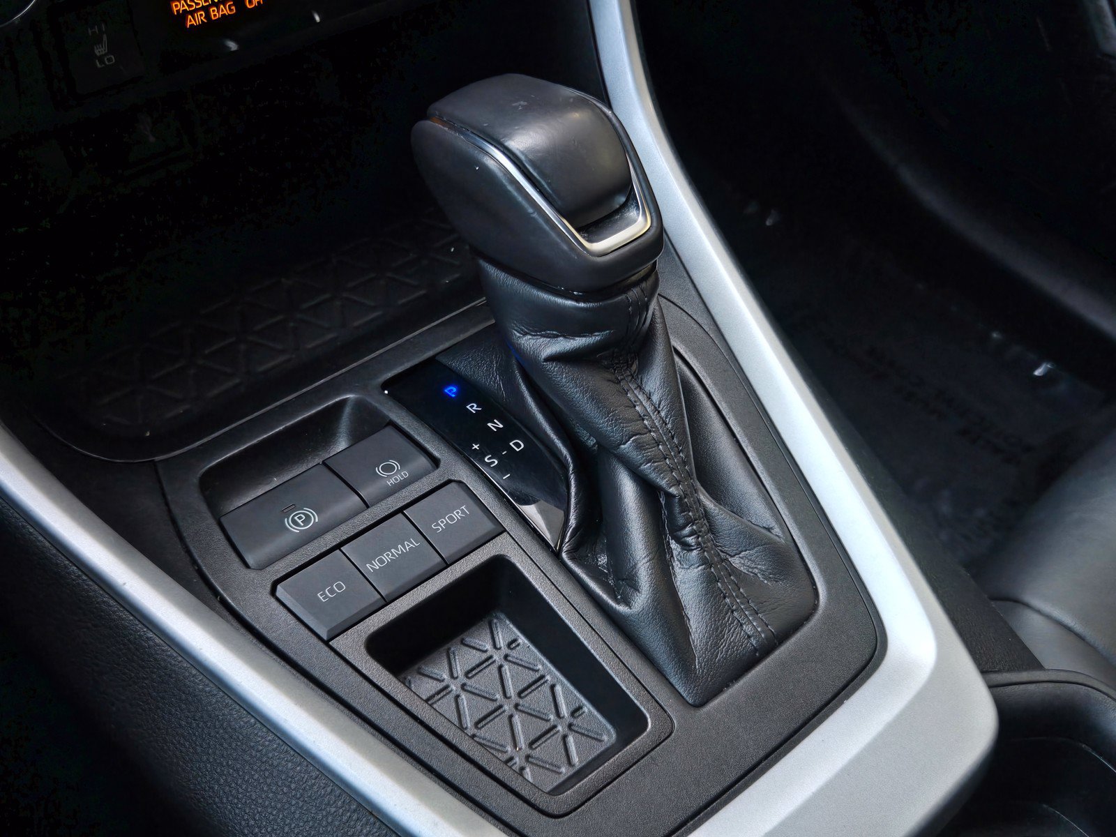 Certified 2021 Toyota RAV4 XLE Premium FWD image 18