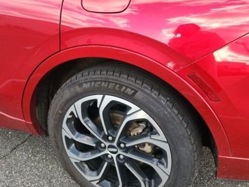 Used 2024 Lincoln Nautilus Reserve image 11