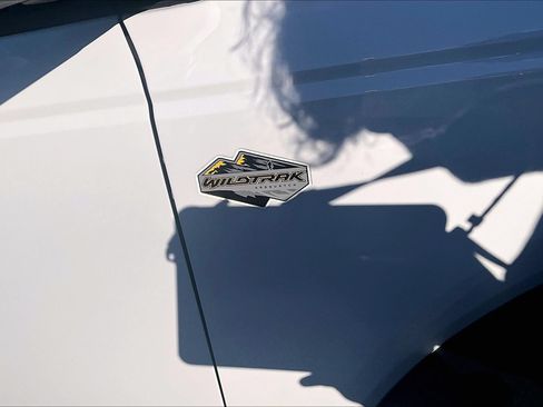 Used 2024 Ford Bronco Wildtrak AWD/4WD image 7