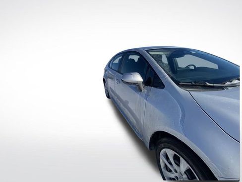 Used 2023 Toyota Corolla LE image 14