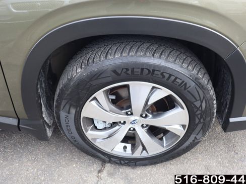 Used 2023 Subaru Ascent Premium w/ Convenience Package image 8