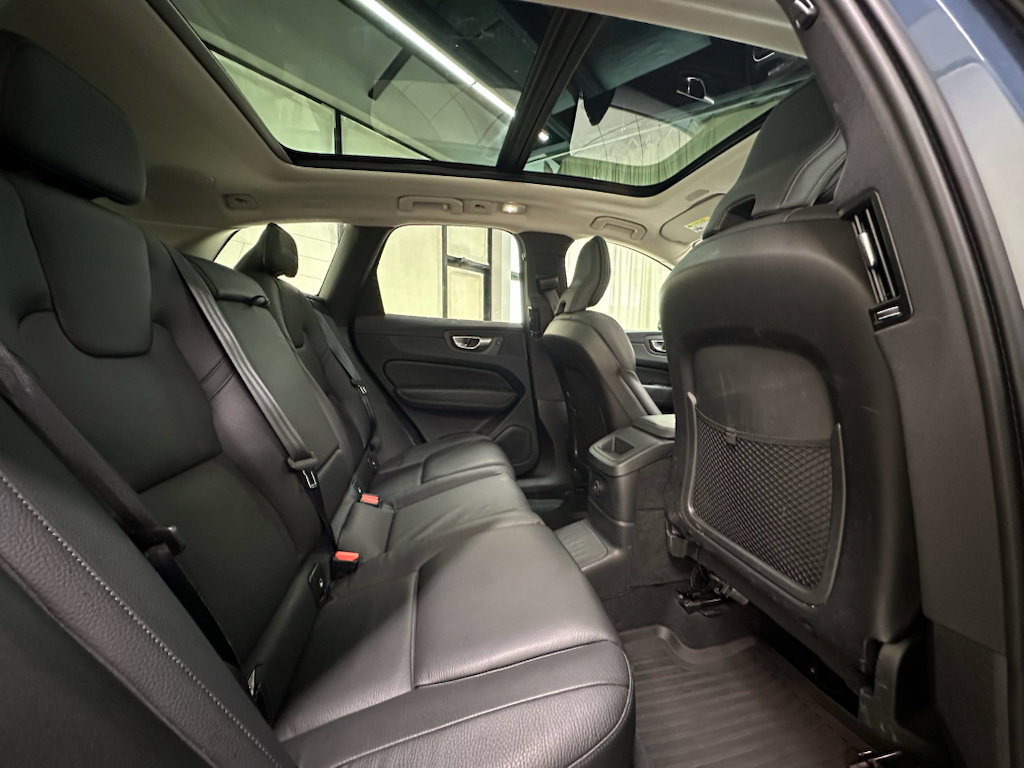 Used 2024 Volvo XC60 T8 Plus w/ Protection Package Premier AWD/4WD image 17