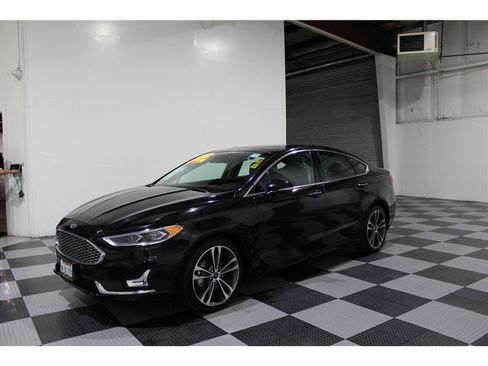 Used 2020 Ford Fusion Titanium image 7