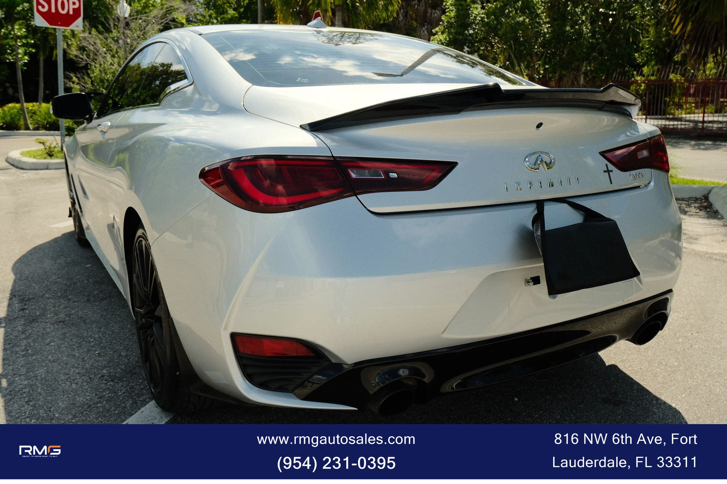 Used 2018 INFINITI Q60 3.0t Luxe RWD image 9