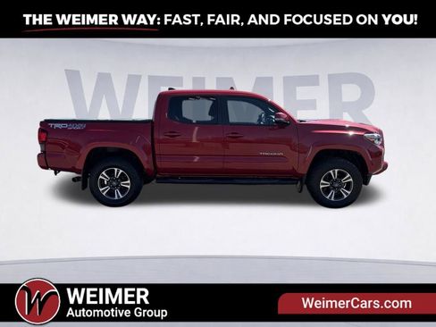 Used 2019 Toyota Tacoma TRD Sport w/ Four Season Floor Mat Package AWD/4WD image 6