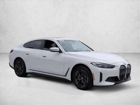 Used 2023 BMW i4 eDrive35 w/ Premium Package RWD image 3