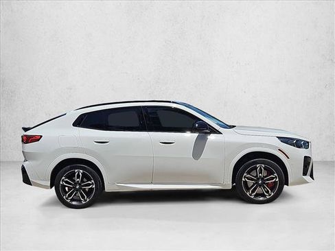Used 2025 BMW X2 xDrive28i w/ Technology Package AWD/4WD image 4