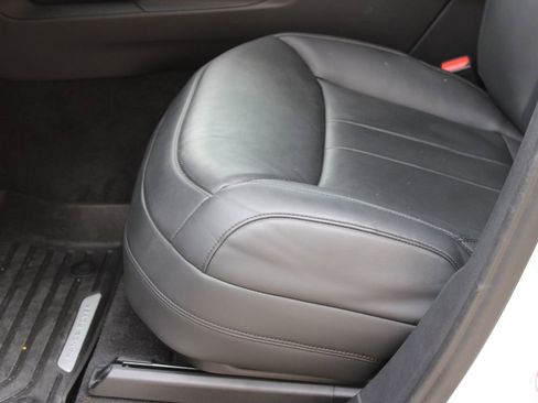 Used 2023 Land Rover Range Rover Sport SE Dynamic image 15