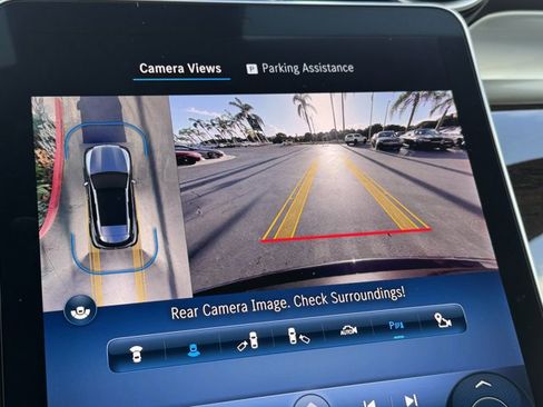 Used 2024 Mercedes-Benz GLC 300 4MATIC image 22