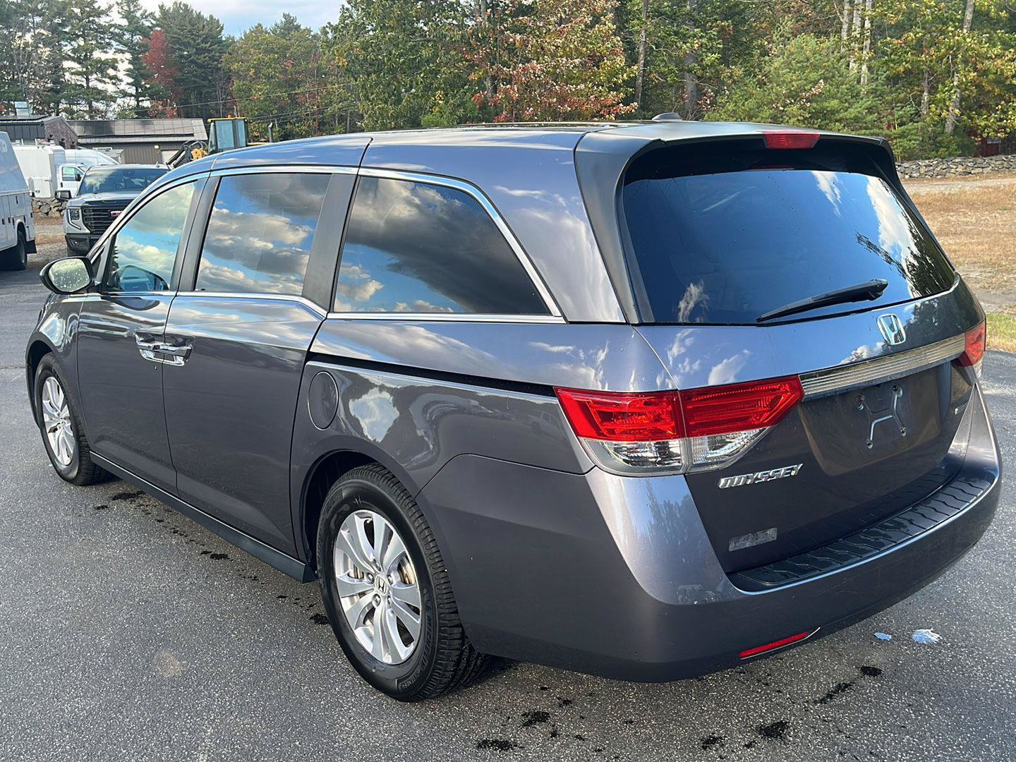 Used 2016 Honda Odyssey SE image 4