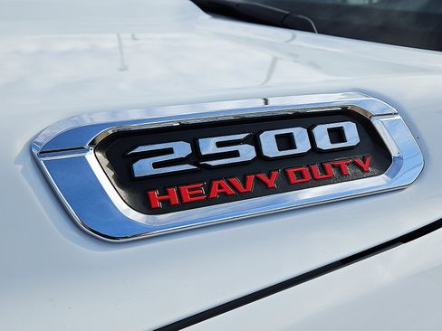 Used 2024 RAM 2500 Big Horn image 6