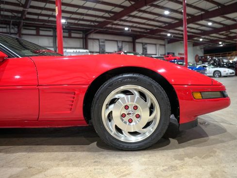Used 1995 Chevrolet Corvette Coupe image 9