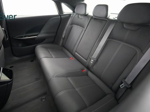 Used 2022 Lucid Air Grand Touring image 10