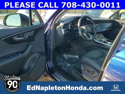 Used 2023 Audi Q7 2.0T Premium w/ Towing Package image 13
