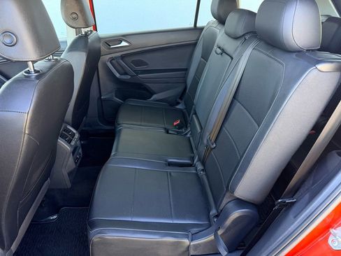 Used 2019 Volkswagen Tiguan SE image 13