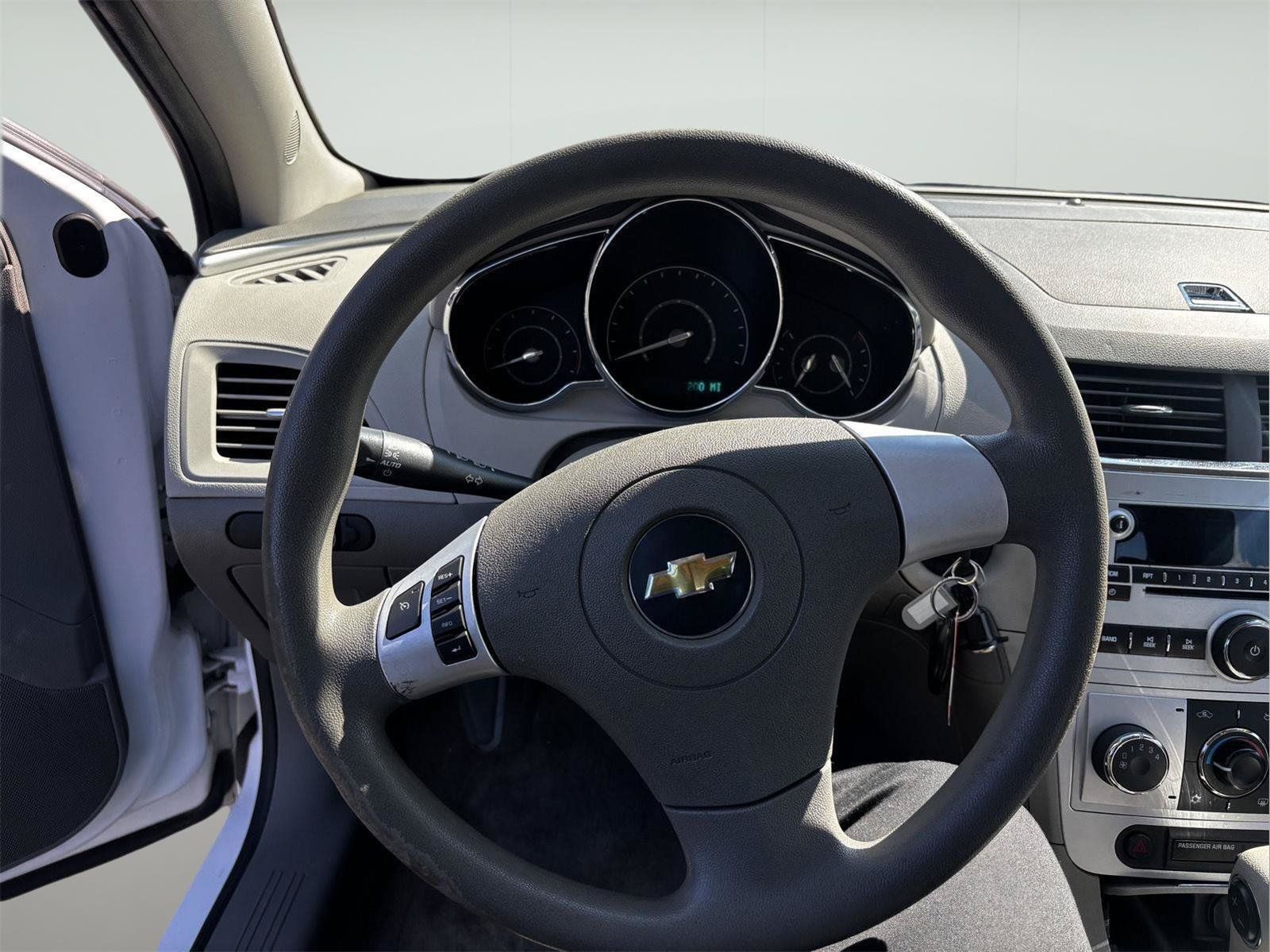 Used 2011 Chevrolet Malibu LS FWD image 17