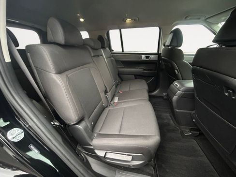 Used 2024 Hyundai Santa Fe SE image 11