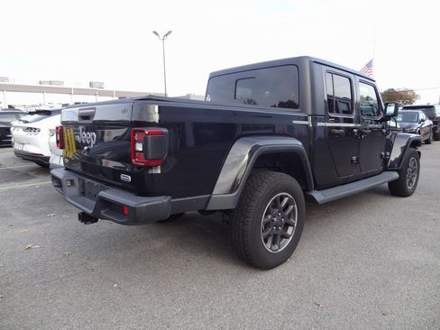 Used 2020 Jeep Gladiator Overland image 4