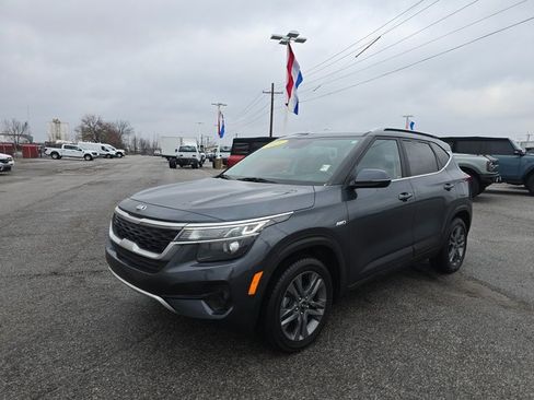 Used 2021 Kia Seltos S image 9