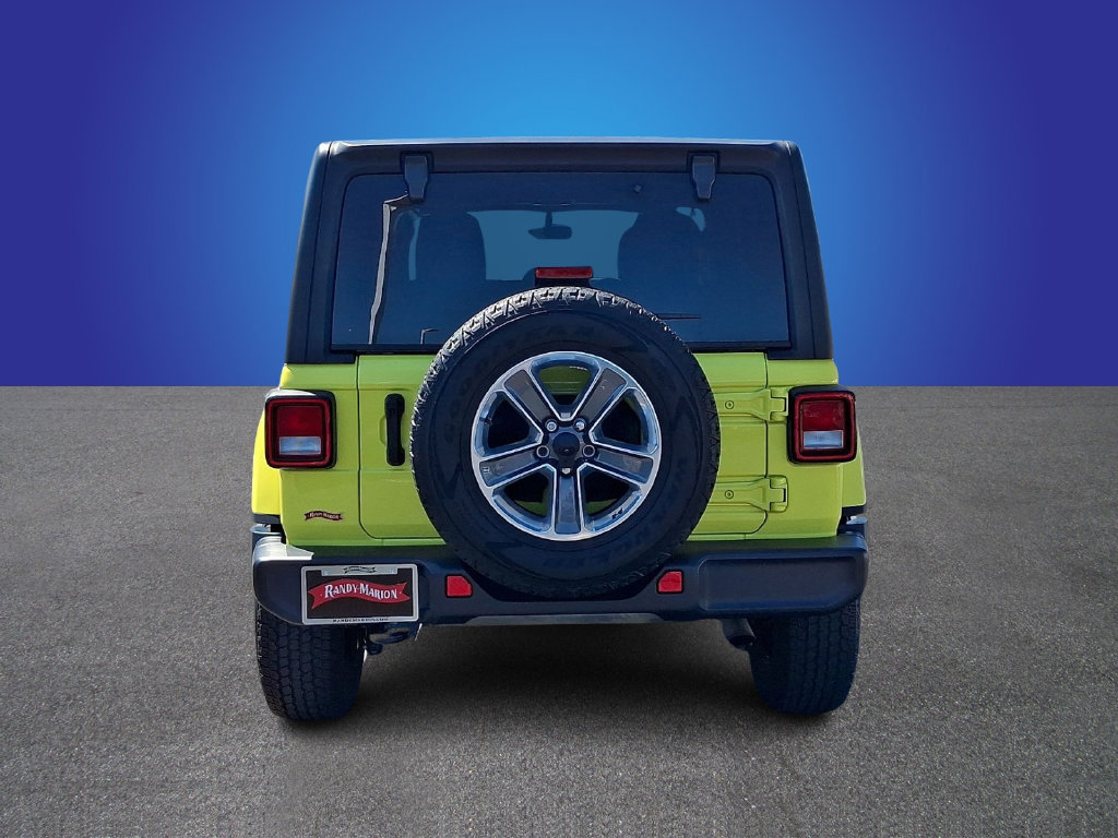 Used 2022 Jeep Wrangler Unlimited Sahara w/ Cold Weather Group AWD/4WD image 5