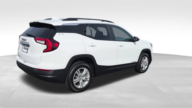 Certified 2024 GMC Terrain SLE w/ Driver Convenience Package FWD image 5