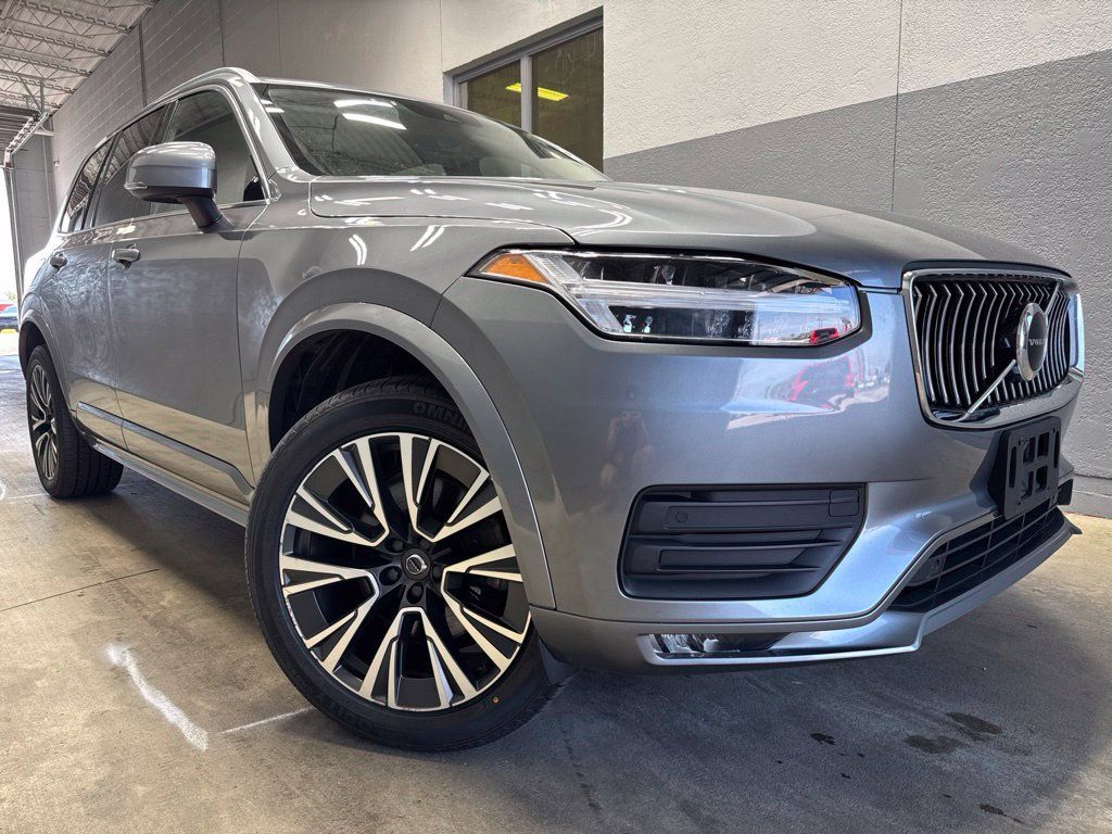 Used 2020 Volvo XC90 T5 Momentum w/ Protection Package Premier AWD/4WD image 2