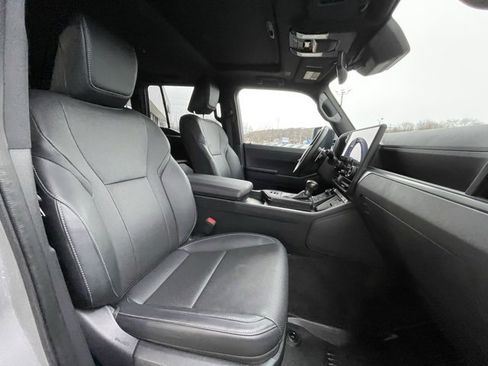 Used 2024 Lexus GX 550 image 28