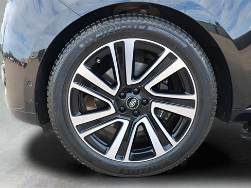 Used 2023 Land Rover Range Rover SE image 26