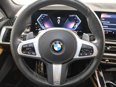Used 2024 BMW X7 xDrive40i w/ M Sport Package AWD/4WD image 45