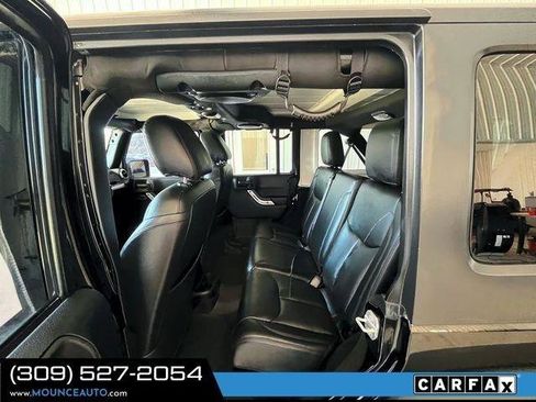 Used 2014 Jeep Wrangler Unlimited Rubicon w/ Connectivity Group AWD/4WD image 8
