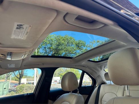 Used 2015 Mercedes-Benz C 300 Sedan image 12
